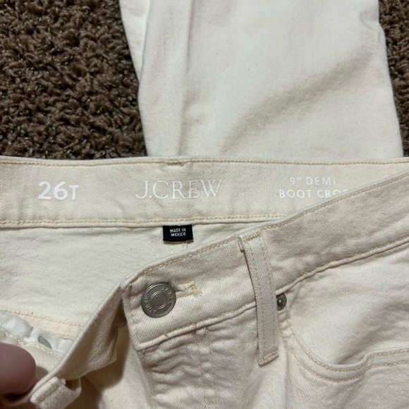 J Crew 9” Demi Boot Crop Off-White Frayed Jeans Size 26T - Picture 5 of 11